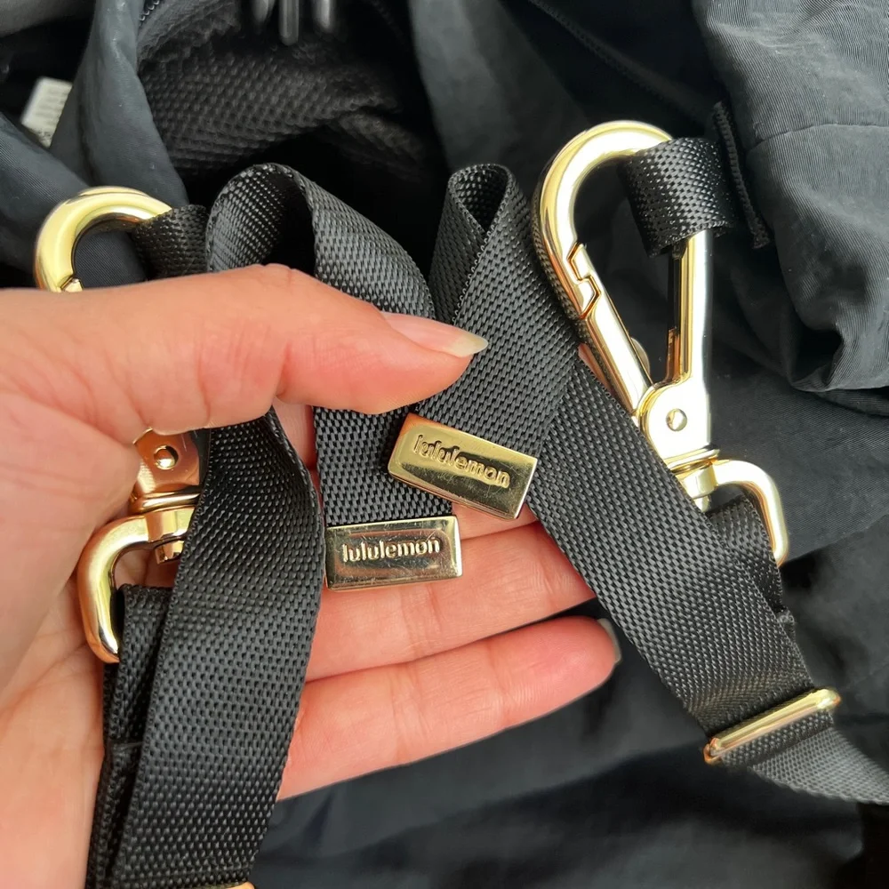 Lululemon On My Level Tote Bag 20L - Black - Picture 5 of 5